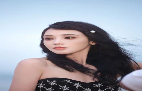 宁艺卓的表演不仅仅是一场视觉盛宴更是一次心灵的洗礼其扎实的表演技巧和对角色的深刻理解胎经历