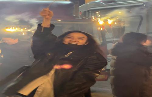 这些产品不仅时尚舒适还具有很高的性价比深受女性消费者的喜爱
